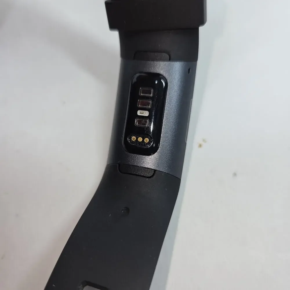 Fitbit Versa Smart Watch Lot For Repair